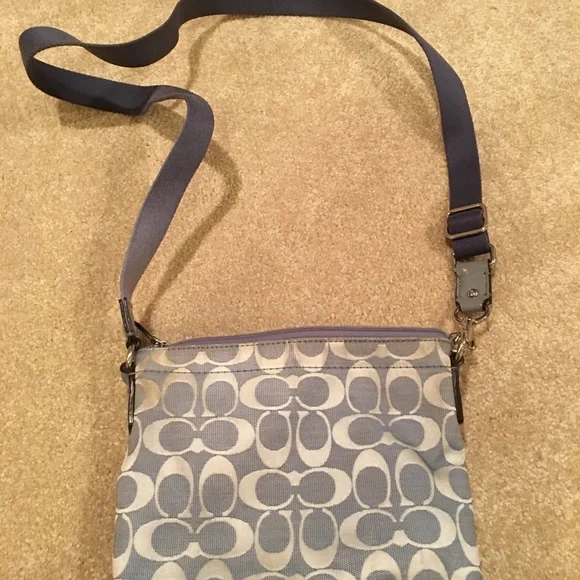 *Coach Crossbody Bag Blue